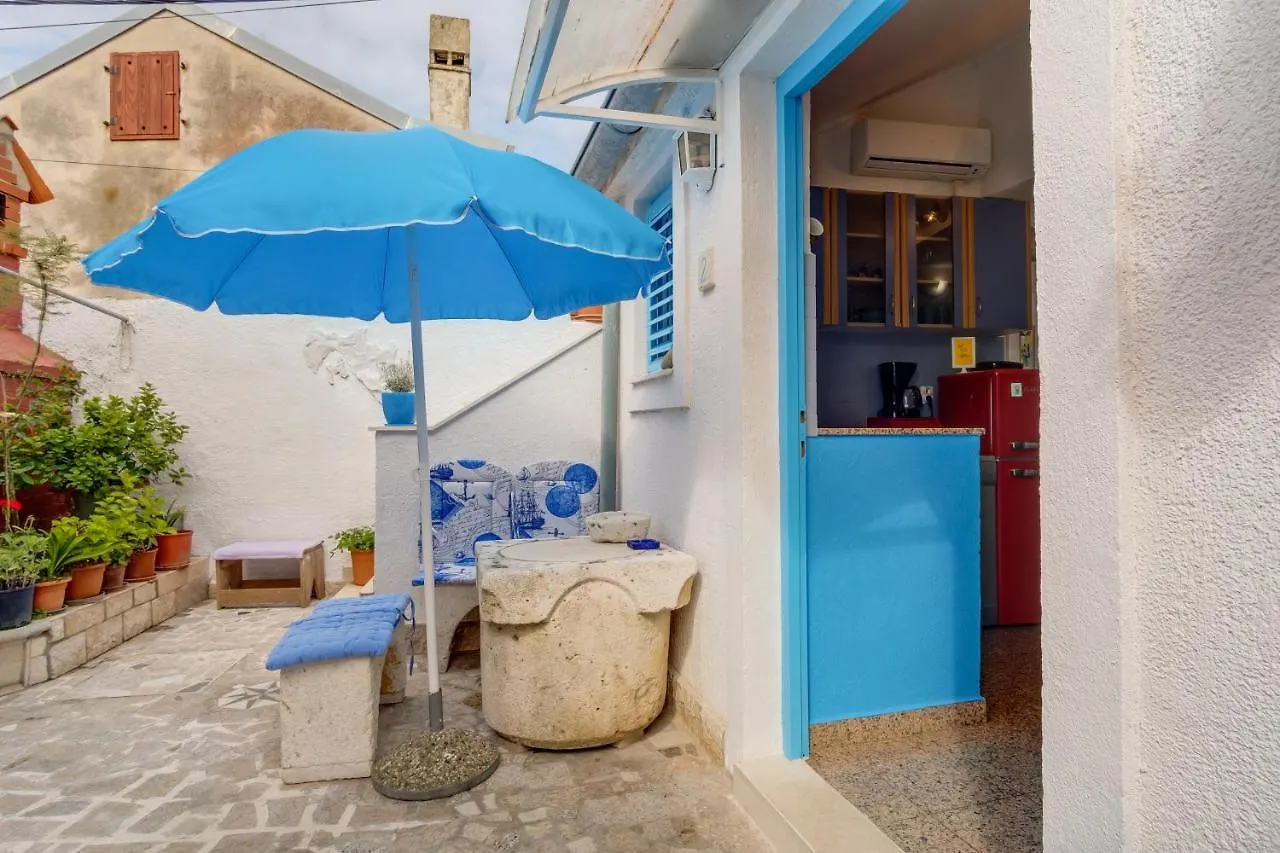 Apartments Kastel Veli Lošinj 0*,