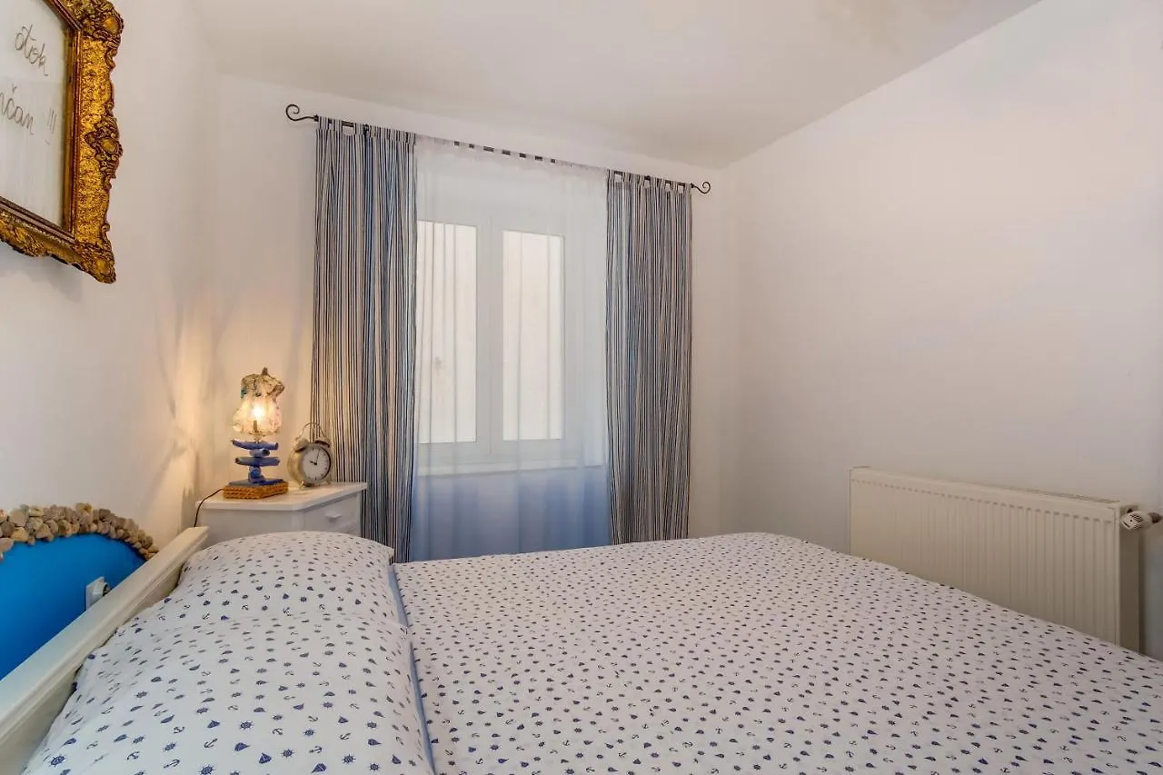 Apartments Kastel Veli Lošinj Kroatien